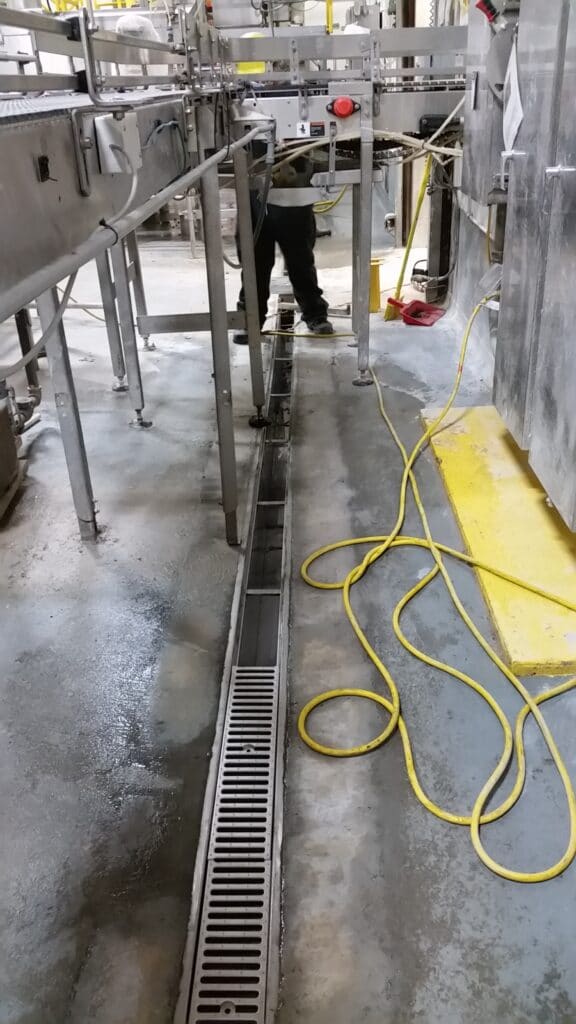 Bottling plant stainless steel trench drain